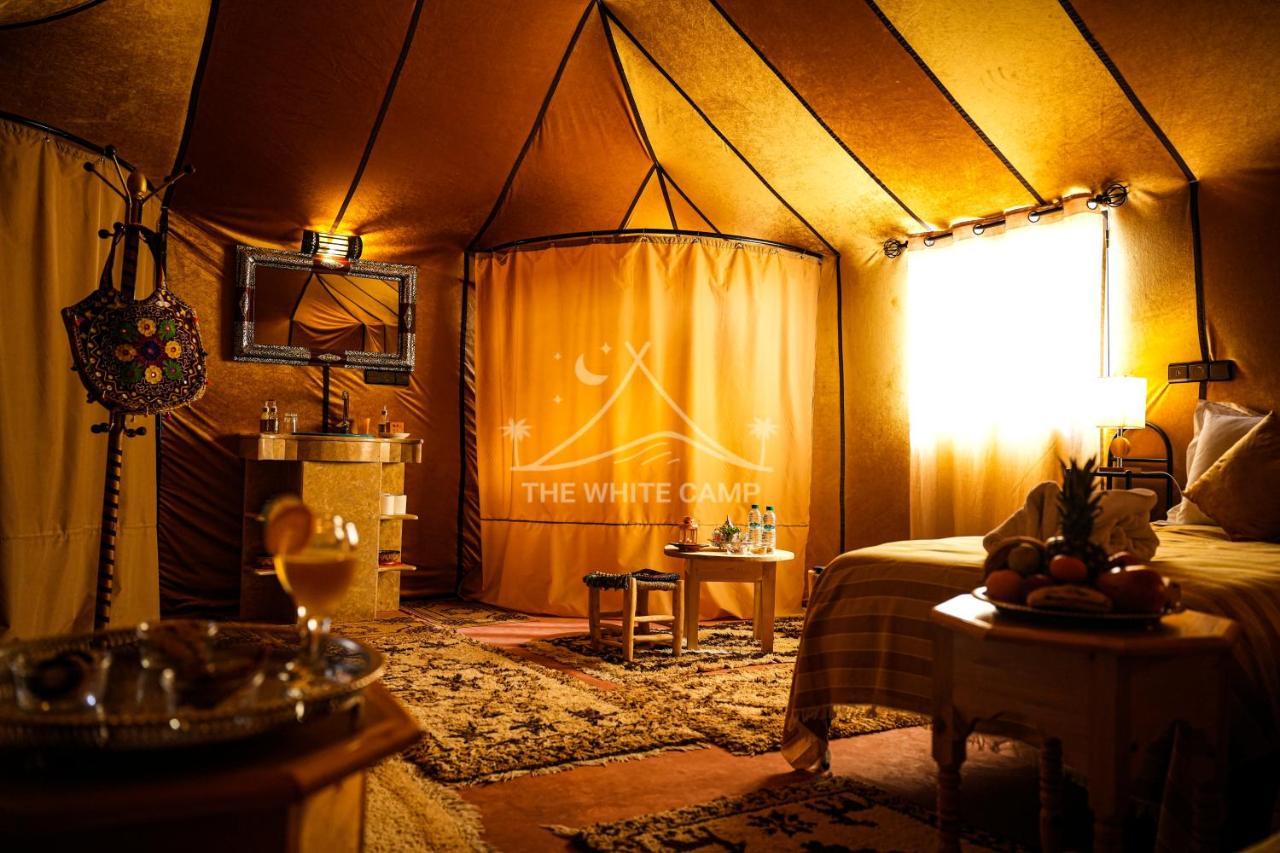 The White Camp - Your Merzouga Luxury Desert Camp & Erg Chebbi Dunes Camel Riding Exterior foto