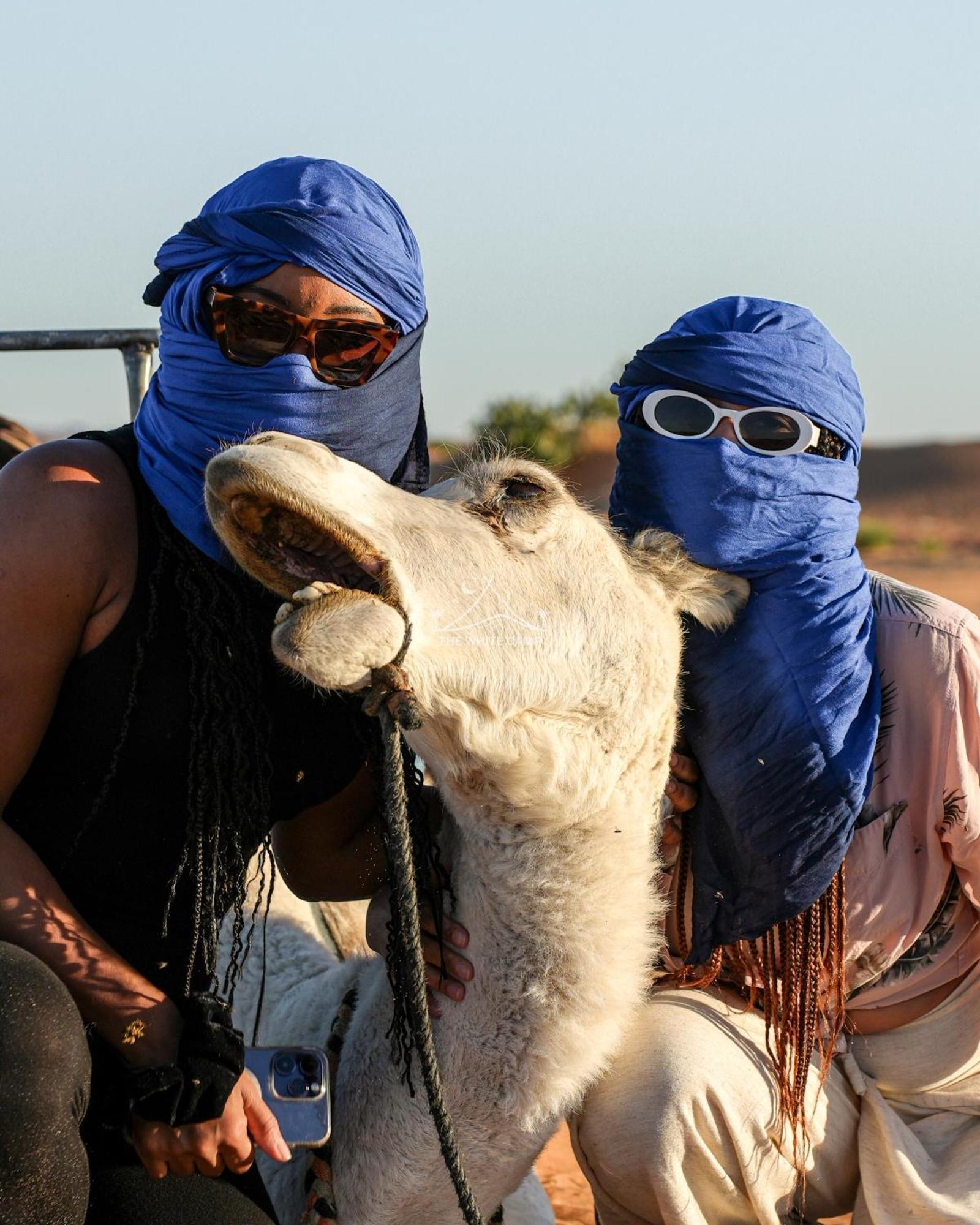 The White Camp - Your Merzouga Luxury Desert Camp & Erg Chebbi Dunes Camel Riding Exterior foto